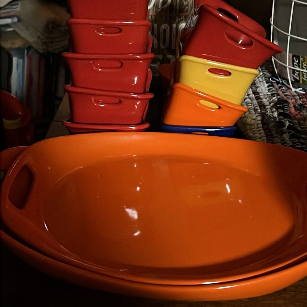 2 Orange Platters with dip bowl.